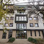 Premier Pest Side Apartment