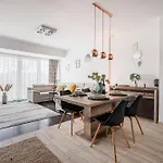 Premier Pest Side Apartment